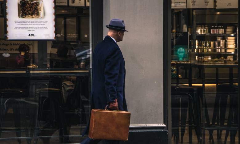 image of a man dressed like a spy to illustrate MI5 and AI